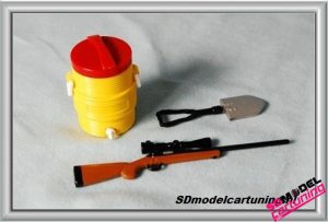 1:10 Rifle, cool box and camping shovel