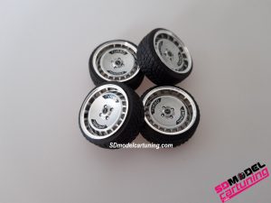 1:18 Ronal Turbo F10 Jeu de jantes 15 pouces