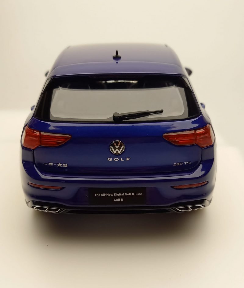 1:18 VW Golf 8 R-Line - 2020 - Blauw metallic – Bild 3