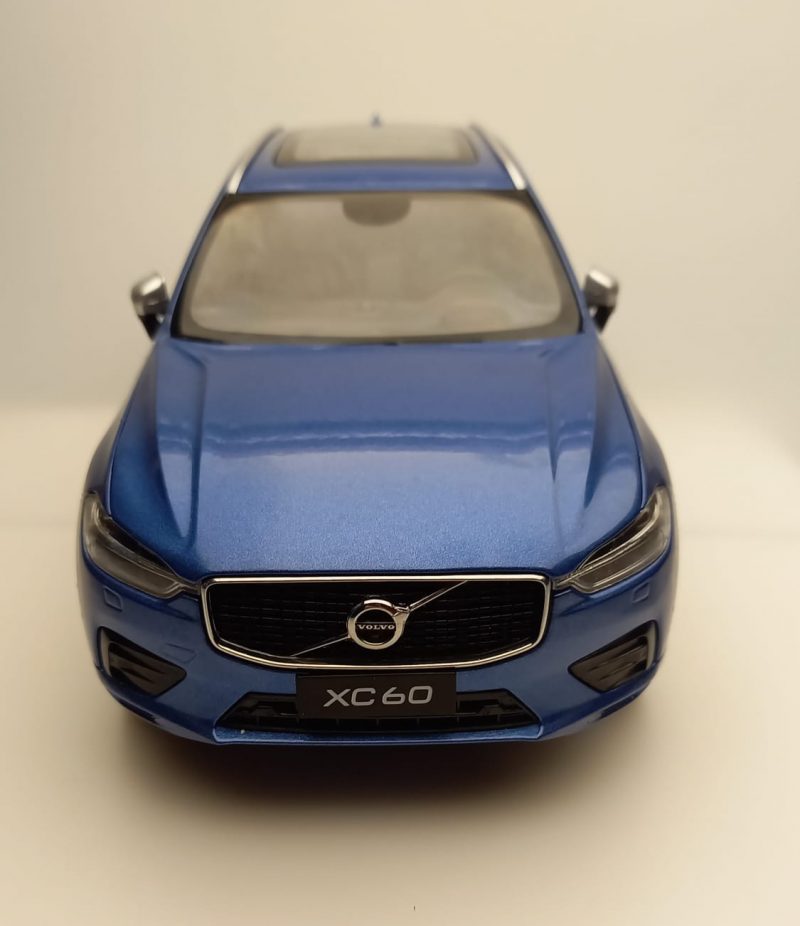 1:18 VOLVO XC60 Sport edition - Blauw - Afbeelding 6