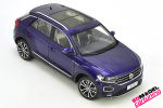 1:18 Volkswagen T-Roc - 2020 - Metallic blue