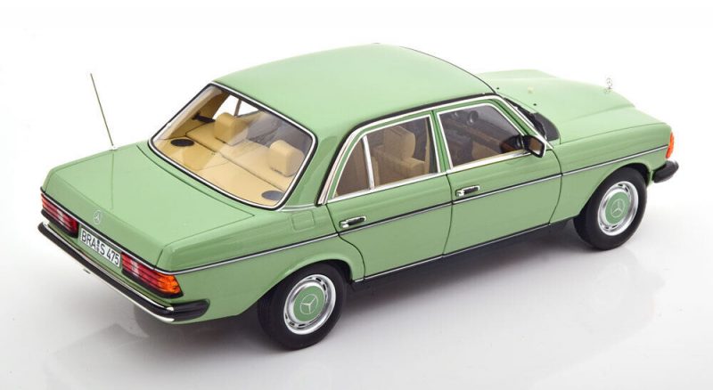 1:18 Mercedes Benz 200 1982 - Lichtgroen - immagine 5