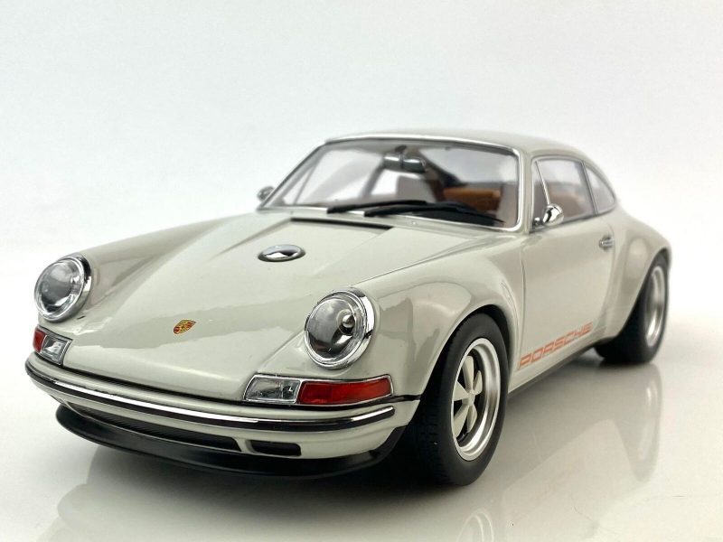 1:18 Porsche 911 Singer coupe - Lichtgrijs - Afbeelding 3