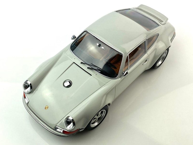 1:18 Porsche 911 Singer coupe - Lichtgrijs - Afbeelding 2