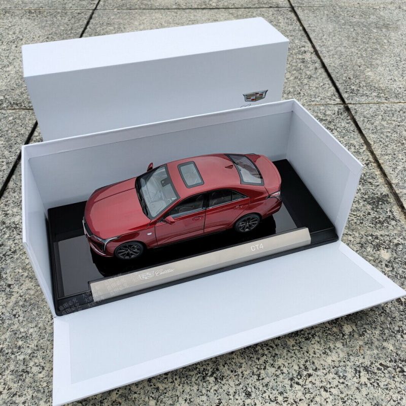 1:18 Cadillac CT4 - 2021 - Metallic rood - immagine 8