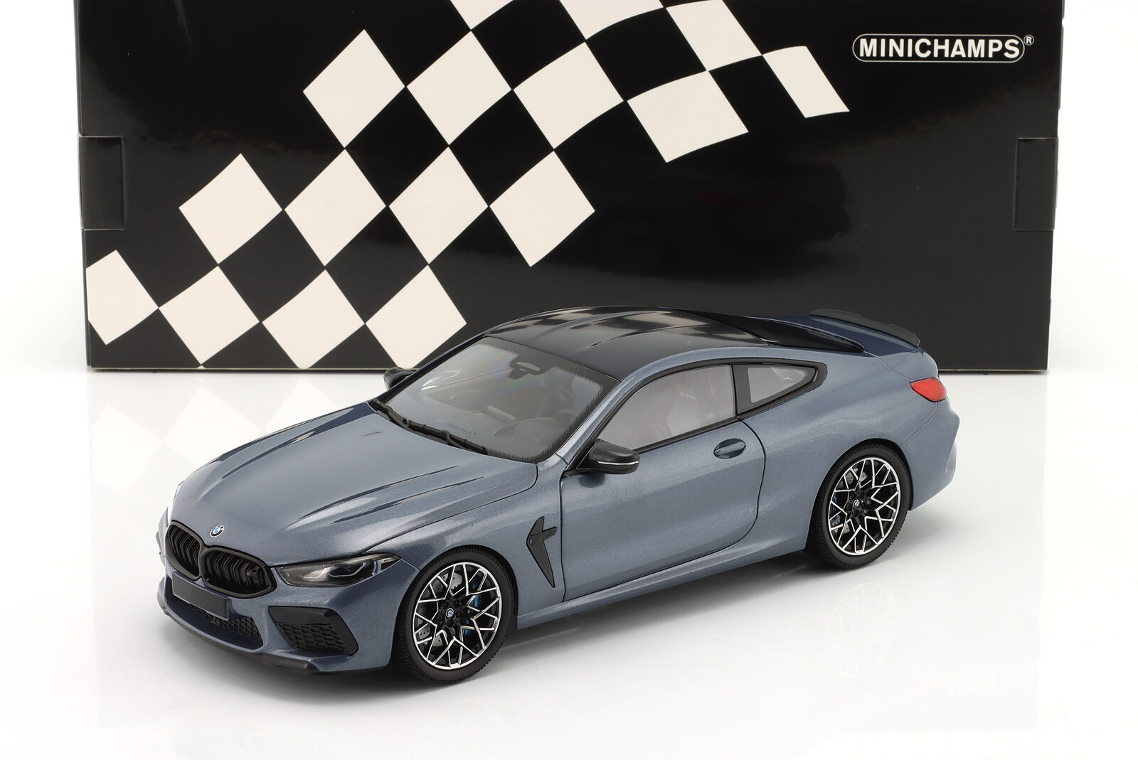 1:18 BMW M8 Coupé - 2020 - Blaumetallic - SDmodelcartuning.com