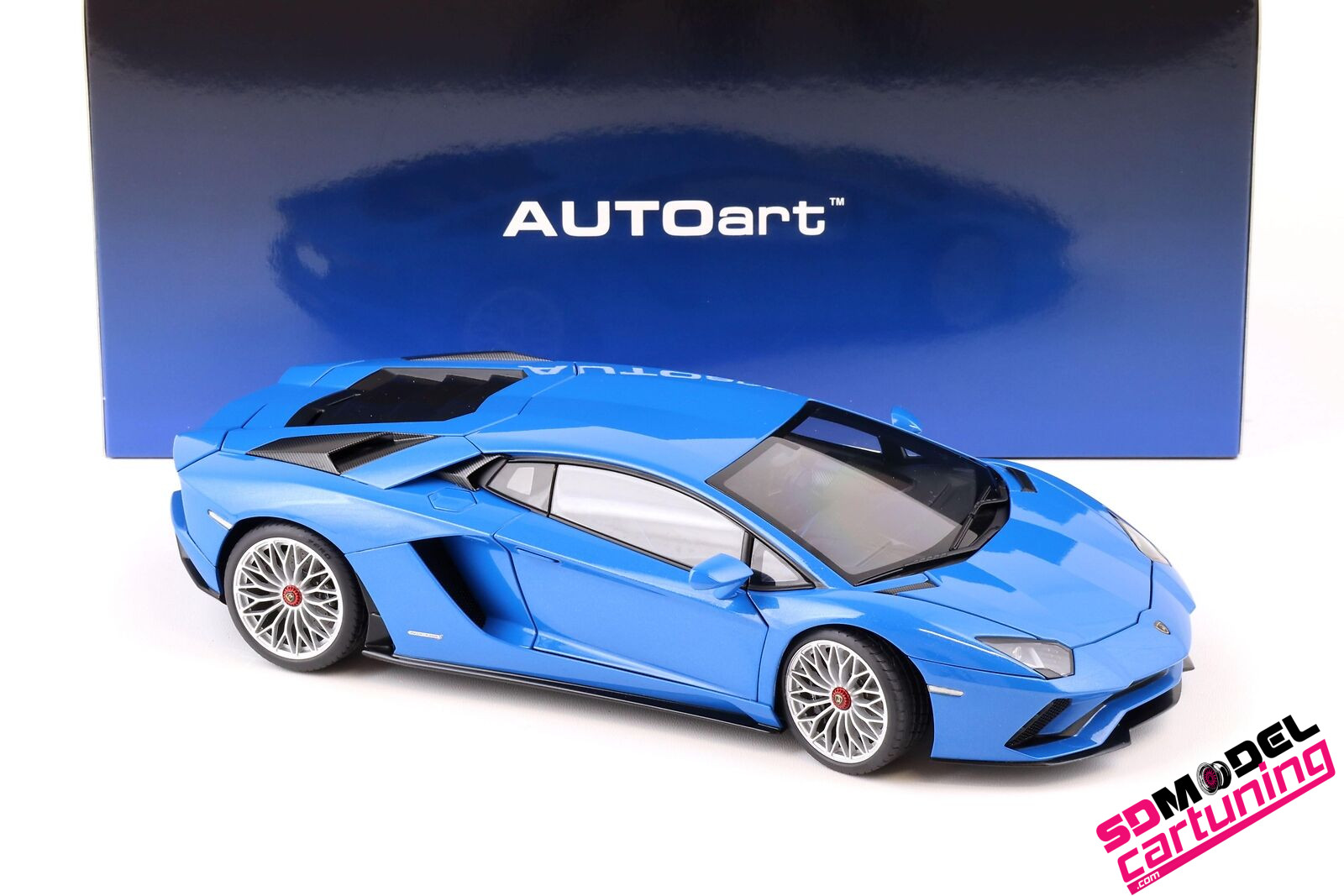 1:18 Lamborghini Aventador S - 2017 - Azul perla 