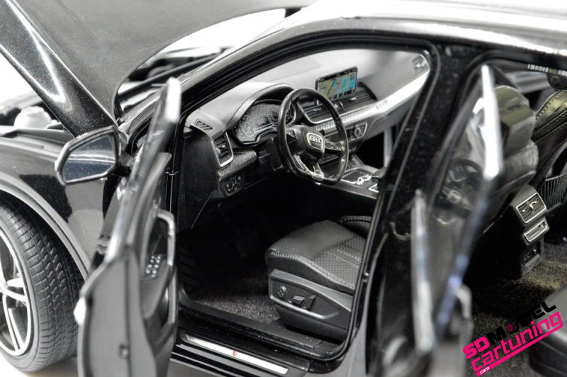 1:18 Audi Q5L S-line - 2018 - Zwart - Imagen 2