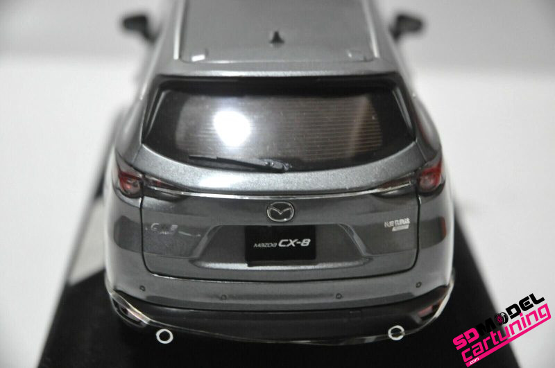 1:18 Mazda CX-8 - Grijs - Afbeelding 4