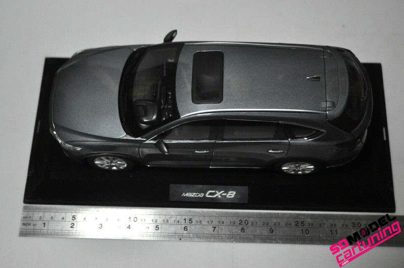 1:18 Mazda CX-8 - Grijs - Afbeelding 5