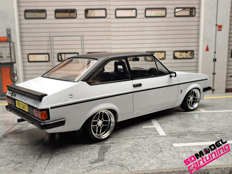 1:18 Ford Escort MKII RS 2000 - 1977  -Wit - custom Ronal RS velgen - Imagen 5