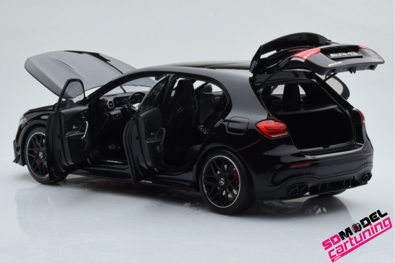 1:18 Mercedes-Benz A45 AMG - Zwart - Imagen 3
