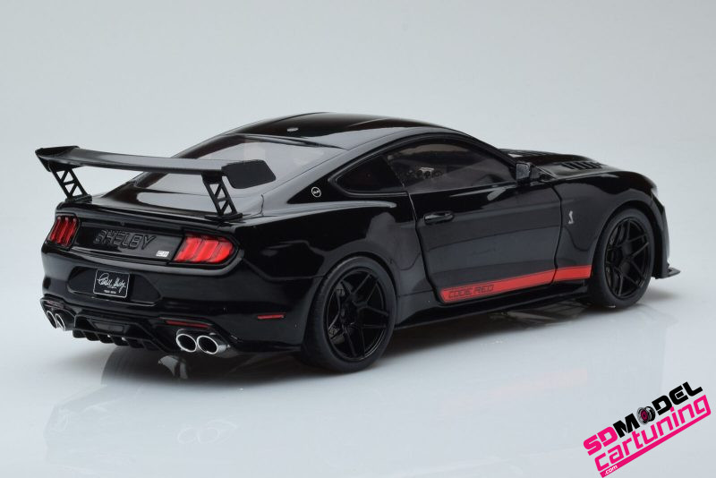 1:18 Ford Mustang Shelby GT500 - 2022 - Zwart – Image 2