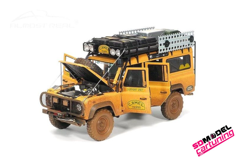 1:18 Land Rover Defender 110 Camel Trophy 1993 - Mud version - Imagen 2