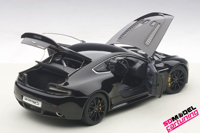1:18 Aston Martin V12 Vantage S – 2015 – Zwart – Image 6