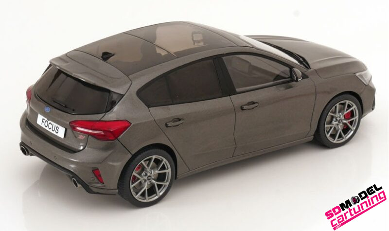 1:18 Ford Focus ST - 2024 - Grijs – Image 3