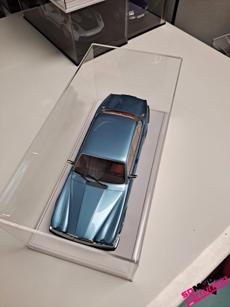 1:18 Jaguar XJ6 - 1982 - Metallic Lichtblauw - Afbeelding 2