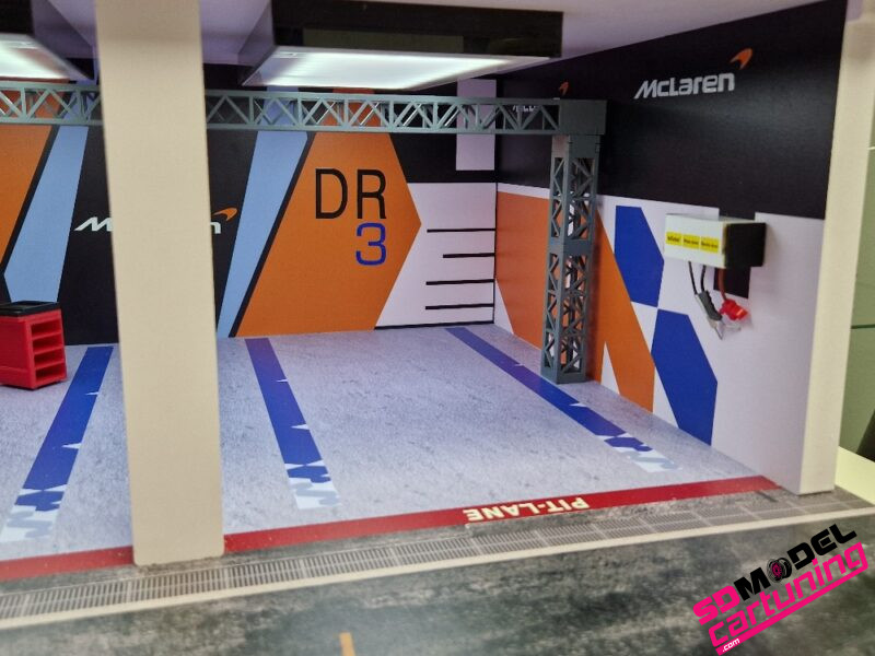 1:18 McLaren F1 Pitbox diorama - bouwkit - Imagen 8