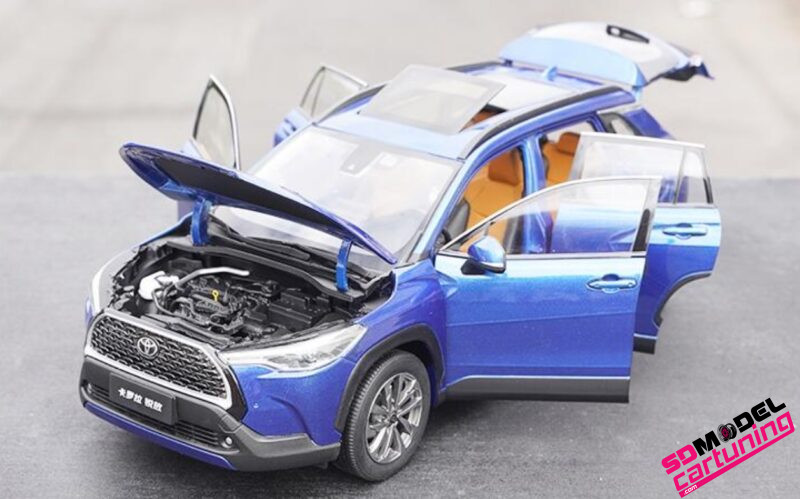 1:18 Toyota Corolla Cross - Metallic Blauw – Image 4
