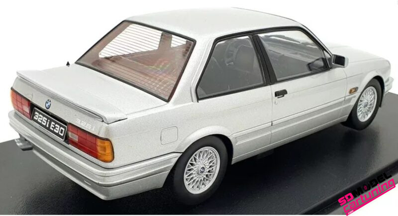 1:18 BMW E30 325I M Package 2 - 1988 - Zilver - Afbeelding 4