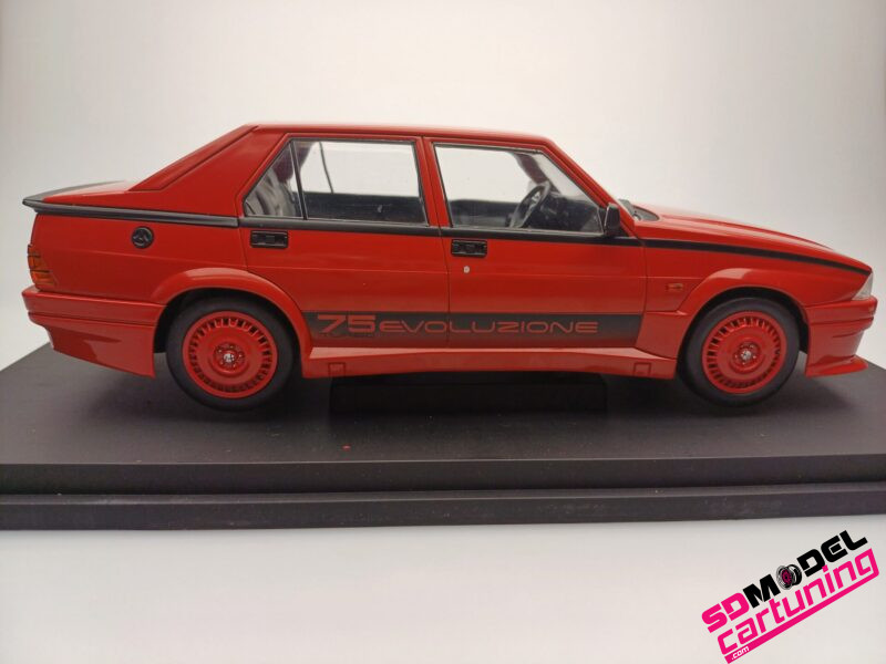 1:18 Alfa Romeo 75 Turbo Evoluzione – 1987 – Rood - Afbeelding 5
