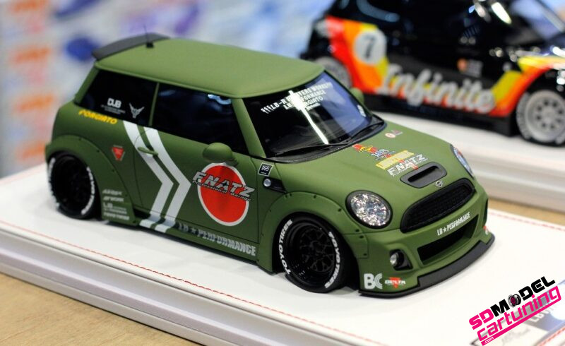 1:18 Mini Cooper LB Performance Liberty Walk - Army Groen - Afbeelding 4