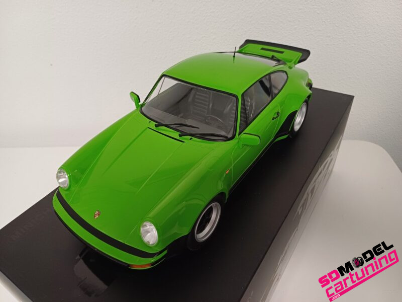 1:12 Porsche 911 930 Turbo - 1977 - Lichtgroen