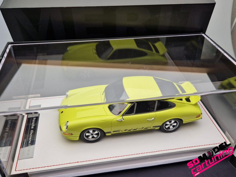 1:18 Porsche 911 Carrera 2.7 RS - Geel - Inclusief luxe vitrinebox - immagine 2