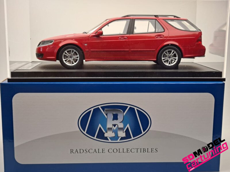1:18 Saab 9-5 Sportcombi - 2006 - Rood - Inclusief Luxe Vitrinebox – Bild 5