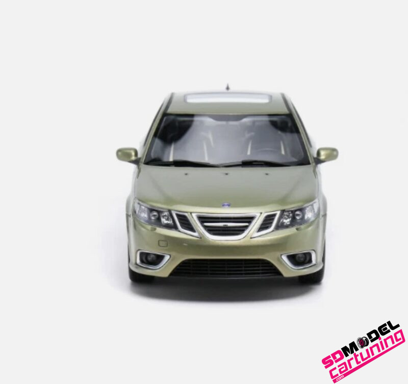1:18 Saab 9-3 Aero Sedan - 2008 - Pepper Green - Inclusief Luxe Vitrinebox - Afbeelding 4