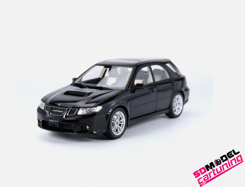 1:18 Saab 9-2X - Negro - Estuche de lujo incluido
