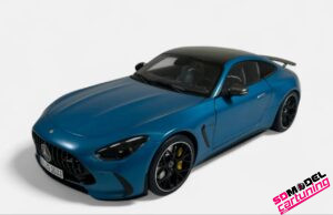 1:12 Mercedes-Benz AMG GT63 ( C192) - Azul