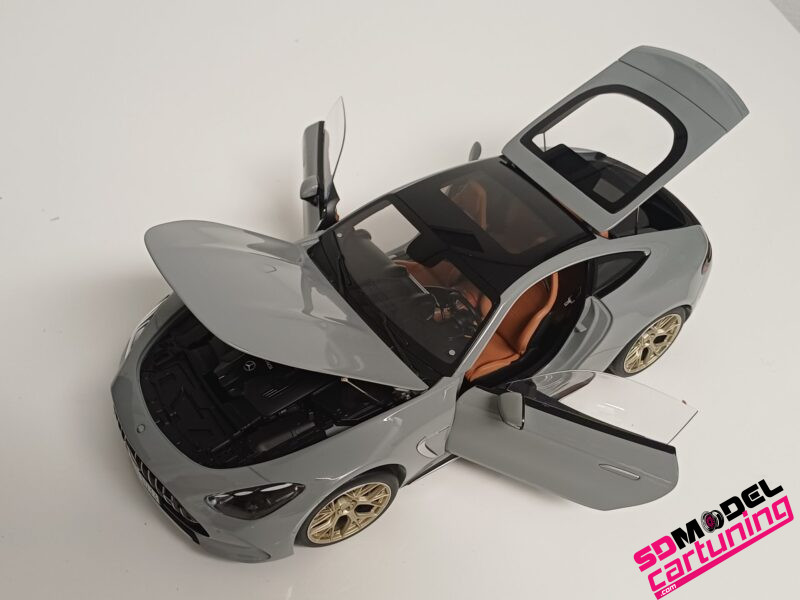 1:12 Mercedes-Benz AMG GT63 ( C192) - Grijs - Imagen 10