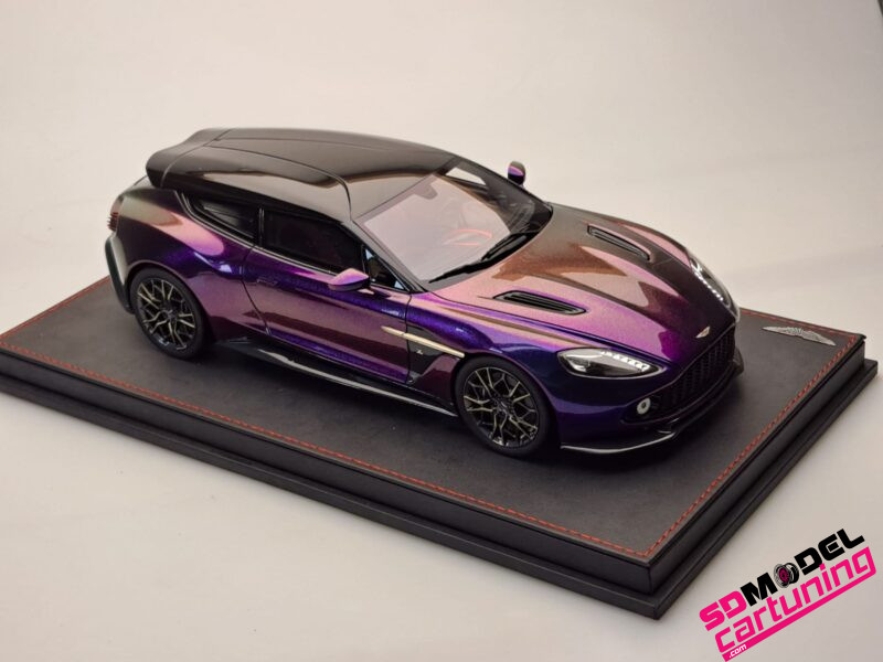1:18 Aston Martin Zagato Shooting Brake - Chameleon color. - immagine 5