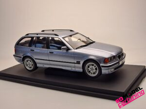 1:18 BMW E36 328I Touring - Blauw Metallic