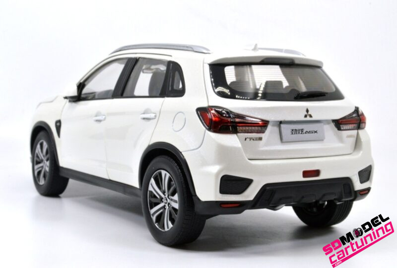 1:18 Mitsubishi ASX - 2020 - Wit - Imagen 2