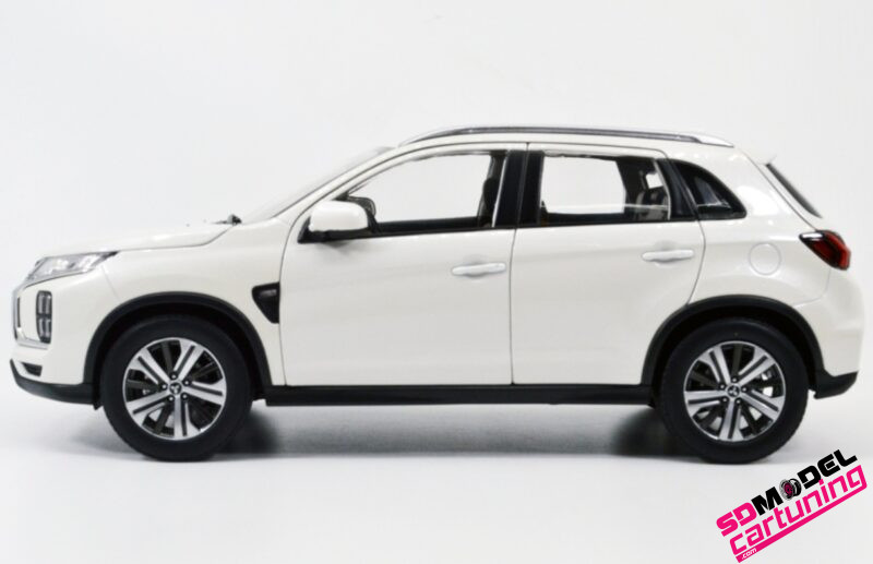 1:18 Mitsubishi ASX - 2020 - Wit - Imagen 3