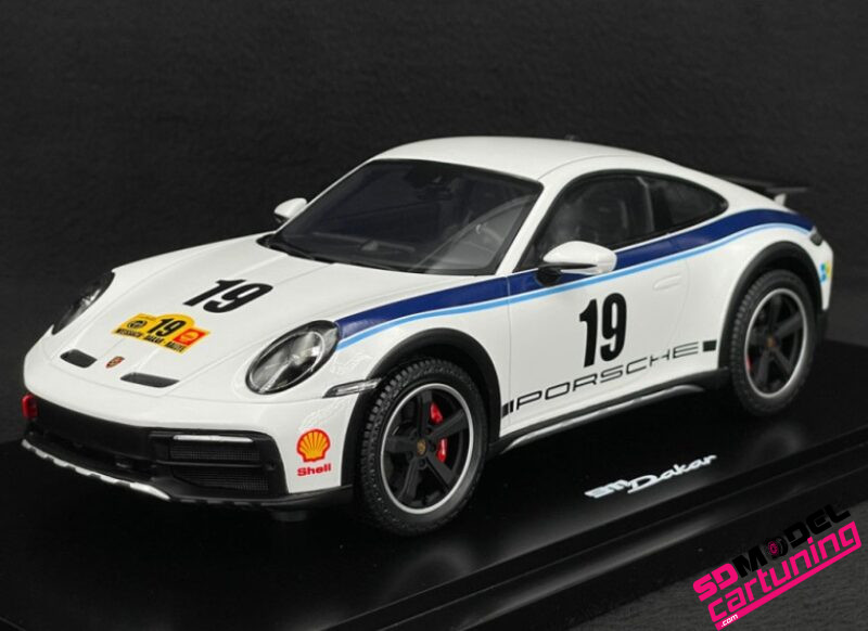 1:18 Porsche 911 992 Dakar Rallye #19 - Bianco - Scatola espositiva di lusso inclusa
