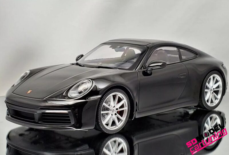 1:18 Porsche 911 (992) Carrera 4S - 2019 - Zwart – Bild 2