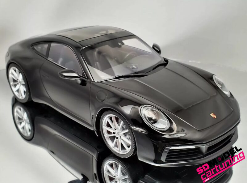 1:18 Porsche 911 (992) Carrera 4S - 2019 - Zwart – Bild 3