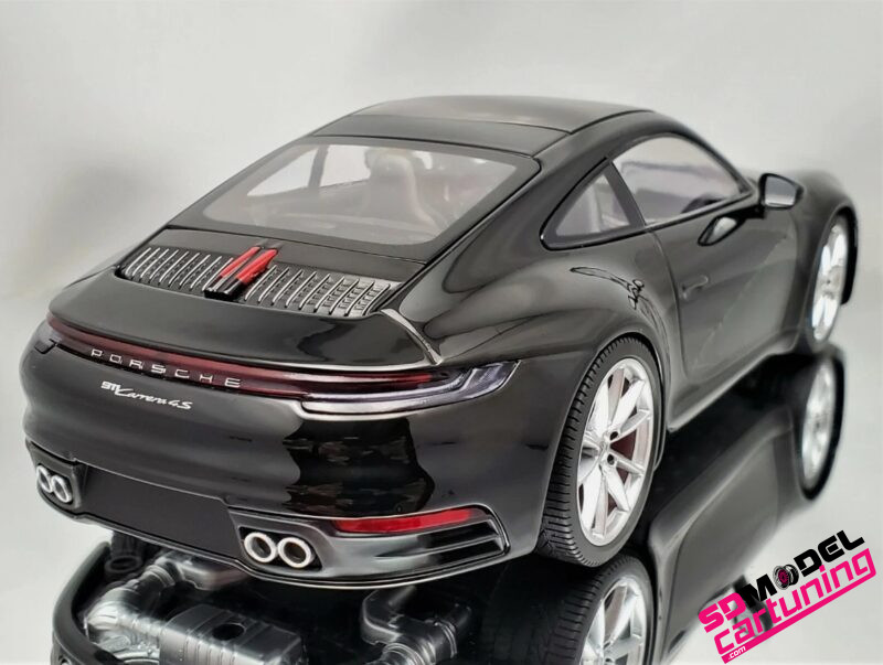 1:18 Porsche 911 (992) Carrera 4S - 2019 - Zwart – Bild 5