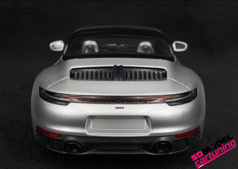 1:18 Porsche 911 992 Targa 4 GTS - 2021 - Zilver Metallic - immagine 7