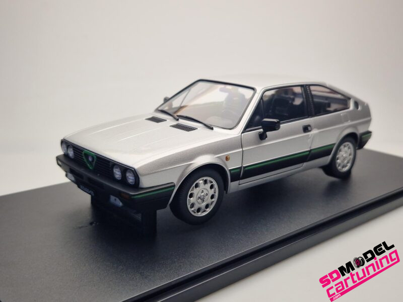 1:18 Alfa Romeo Sprint 1.5 Quadrifoglio Verde - 1983 - Grijs metallic – Bild 3