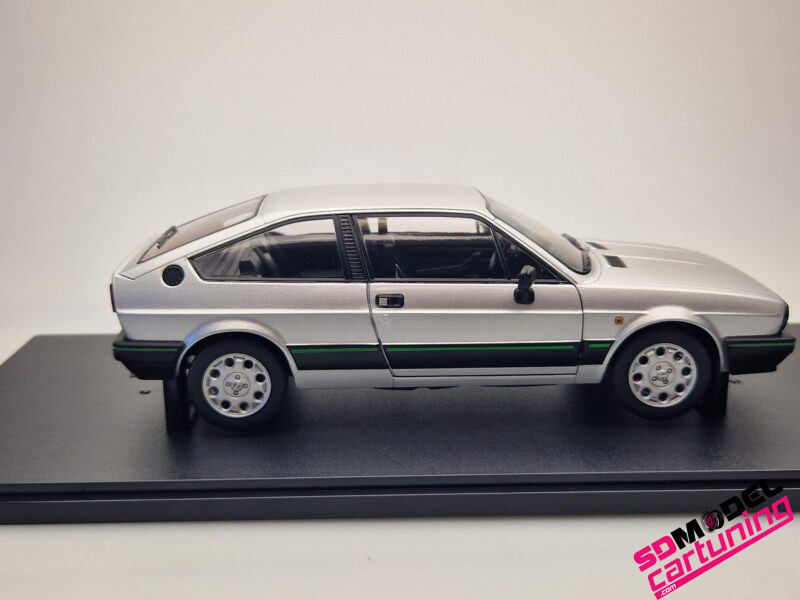1:18 Alfa Romeo Sprint 1.5 Quadrifoglio Verde - 1983 - Grijs metallic – Bild 5