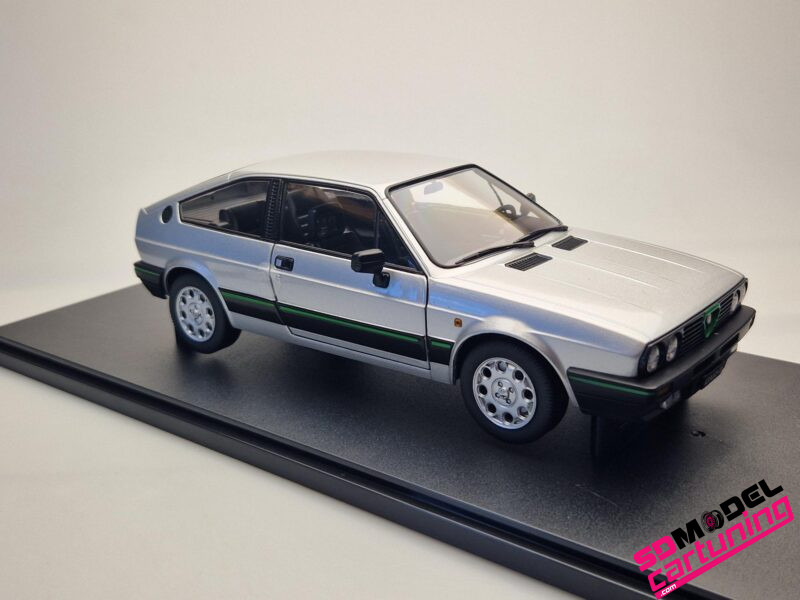 1:18 Alfa Romeo Sprint 1.5 Quadrifoglio Verde - 1983 - Grijs metallic – Bild 6