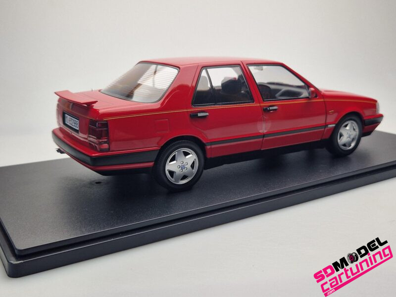 1:18 Lancia Thema 8.32 Ferrari 2S - 1988 -  Ferrari rosso - Afbeelding 4
