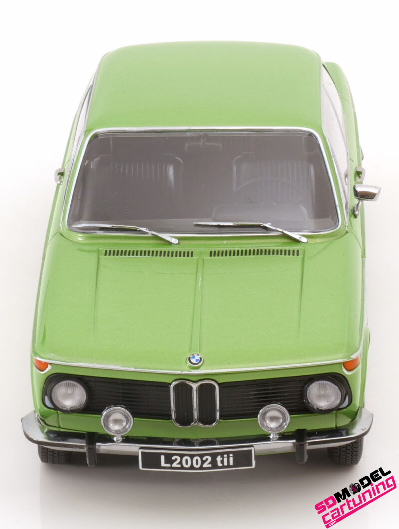 1:18 BMW L2002 tii - 1974 - Groen metallic - Imagen 4