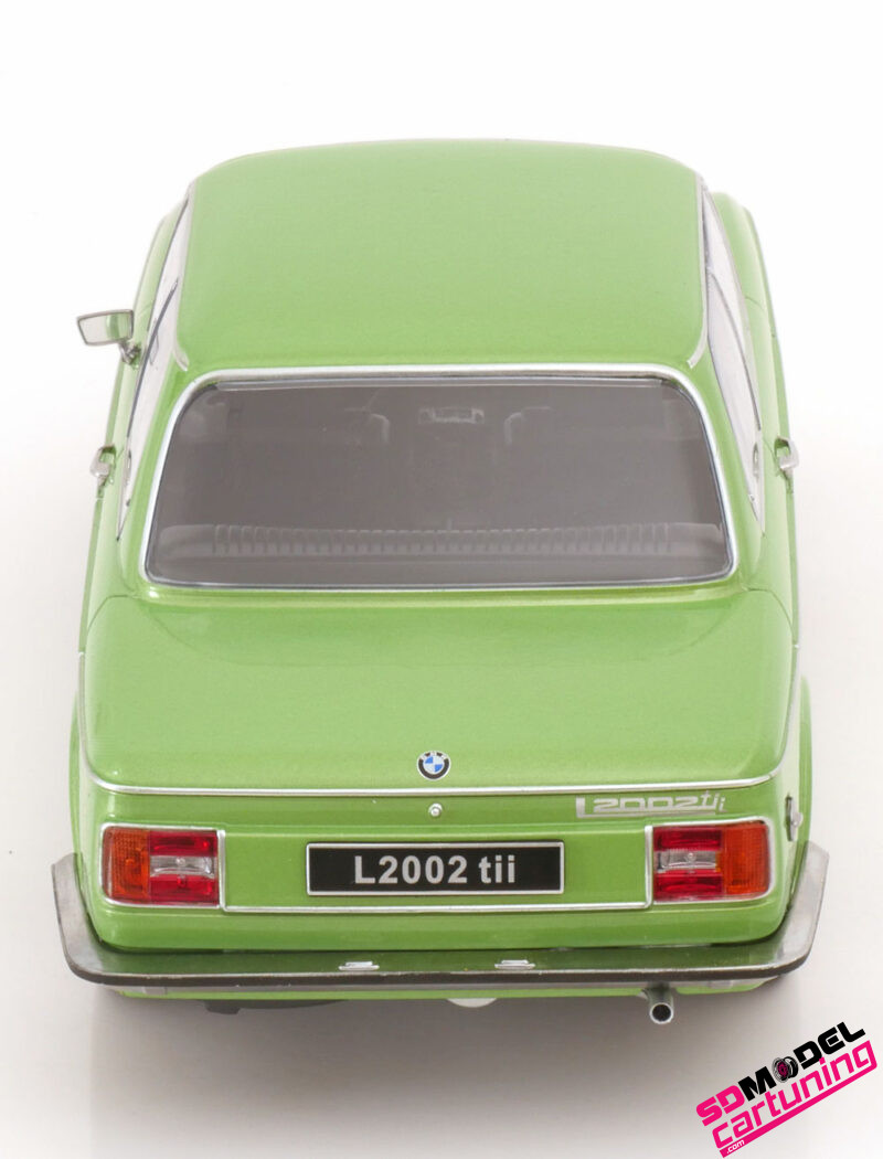 1:18 BMW L2002 tii - 1974 - Groen metallic - Imagen 3