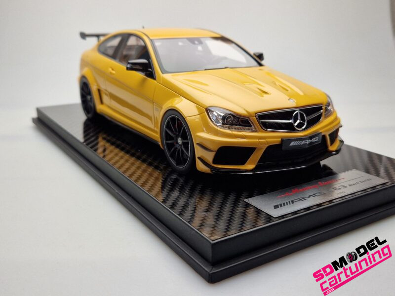 1:18 Mercedes Benz C63 AMG Black series - Geel – Bild 7