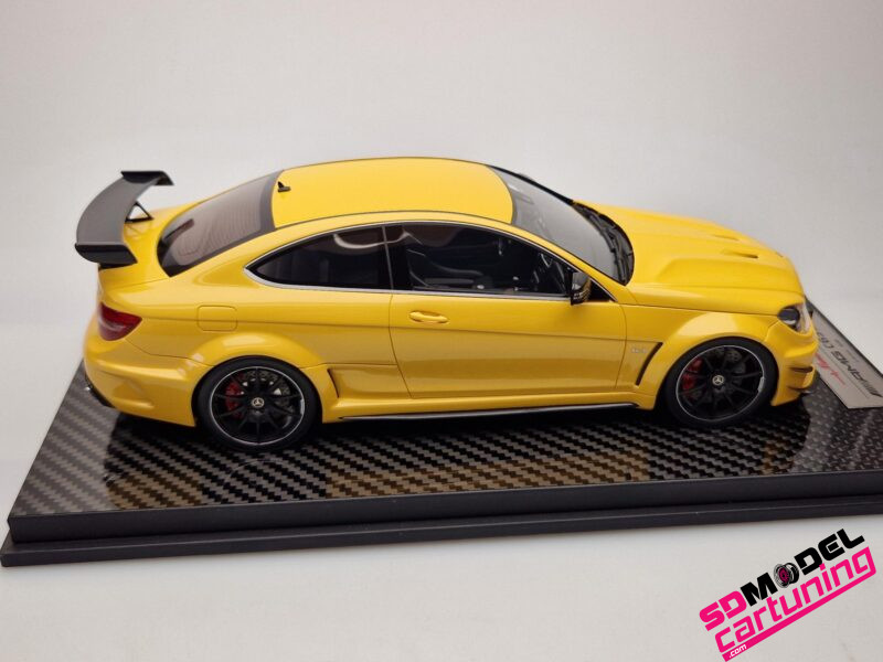1:18 Mercedes Benz C63 AMG Black series - Geel – Bild 9